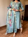 s-kurti-pant-dupatta-set-lizord-fab-original-imahbjfhntegeddf.webp