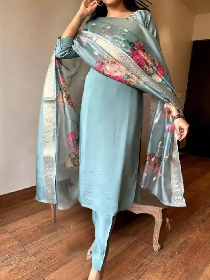 s-kurti-pant-dupatta-set-lizord-fab-original-imahbjfhuzrd2xu5.webp